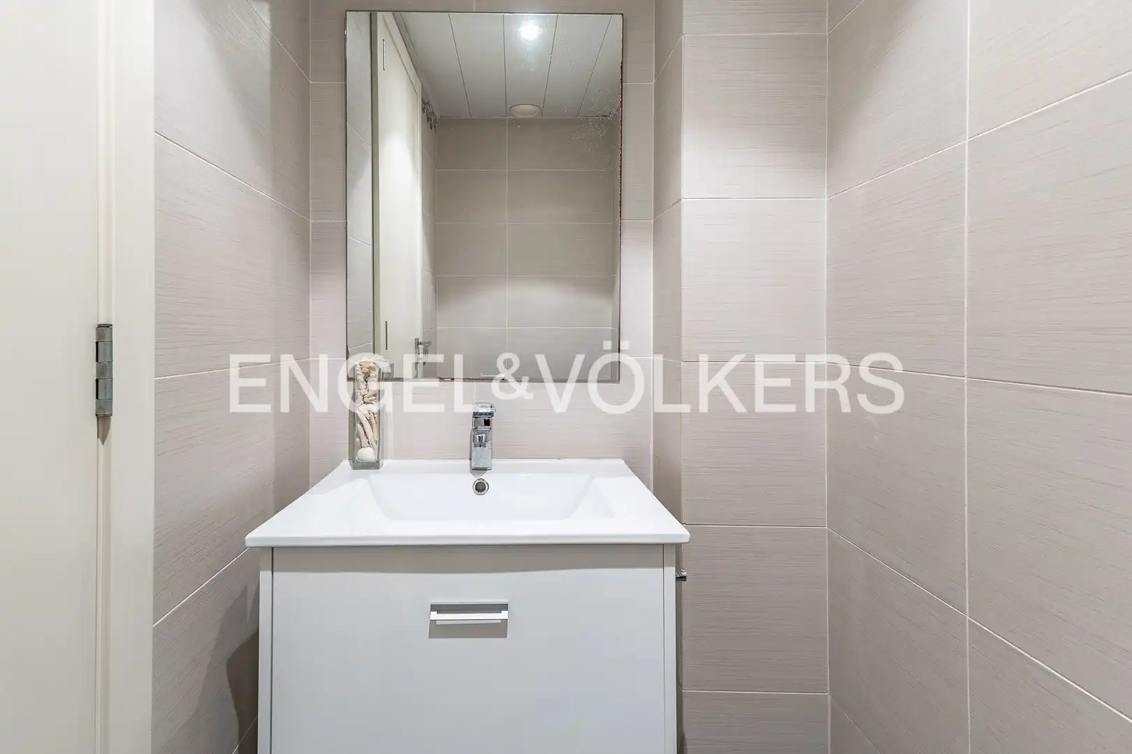 Baño de Piso en venta en Sant Cugat del Vallès con Aire acondicionado, Calefacción y Jardín privado