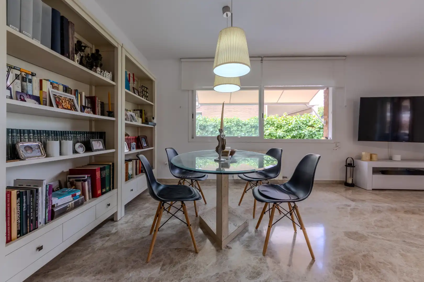 Menjador de Casa o xalet en venda en Tarragona amb Jardí privat, Terrassa i Traster