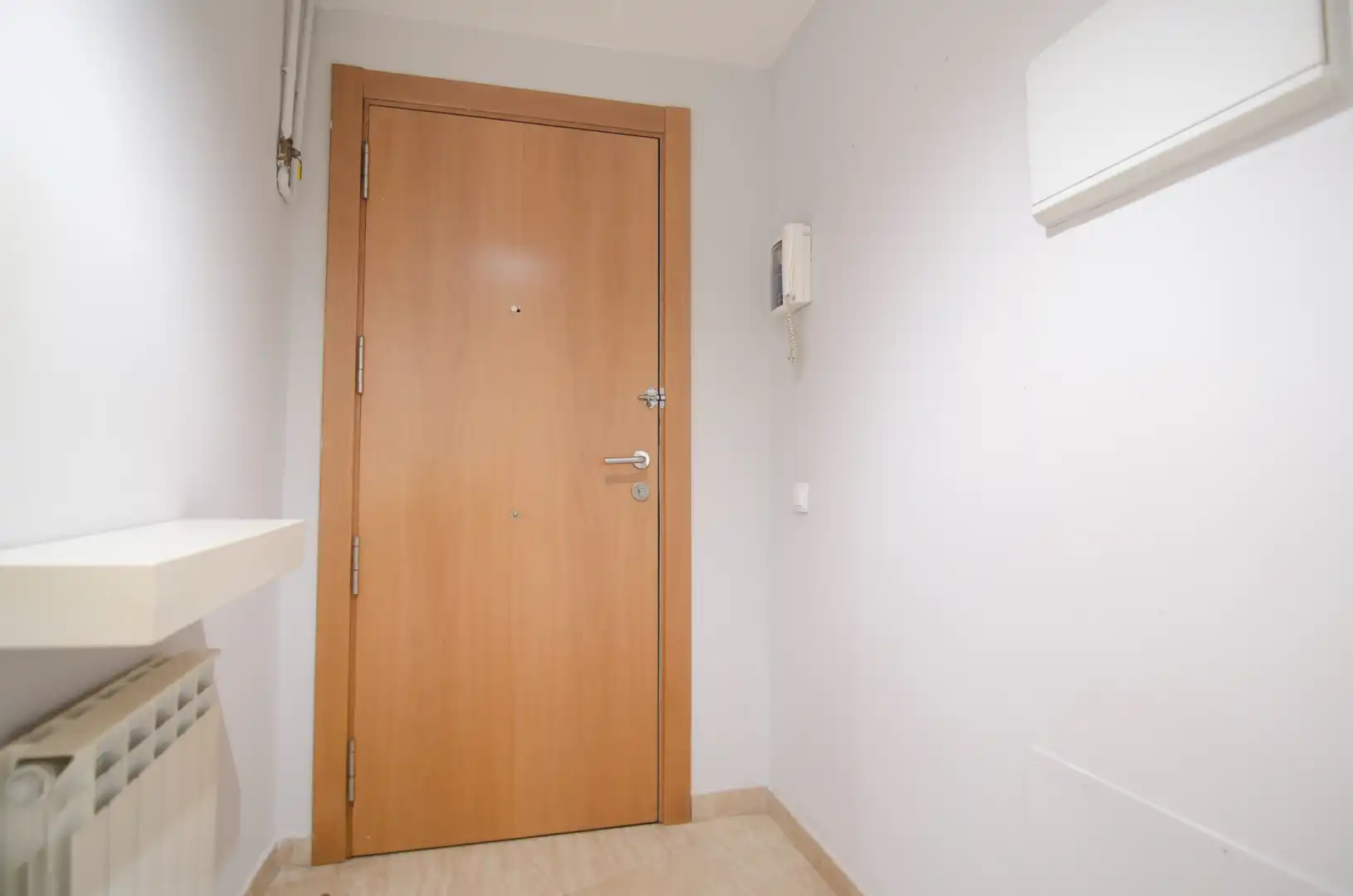 Flat for rent in Sallent  with Heating, Storage room and Oven