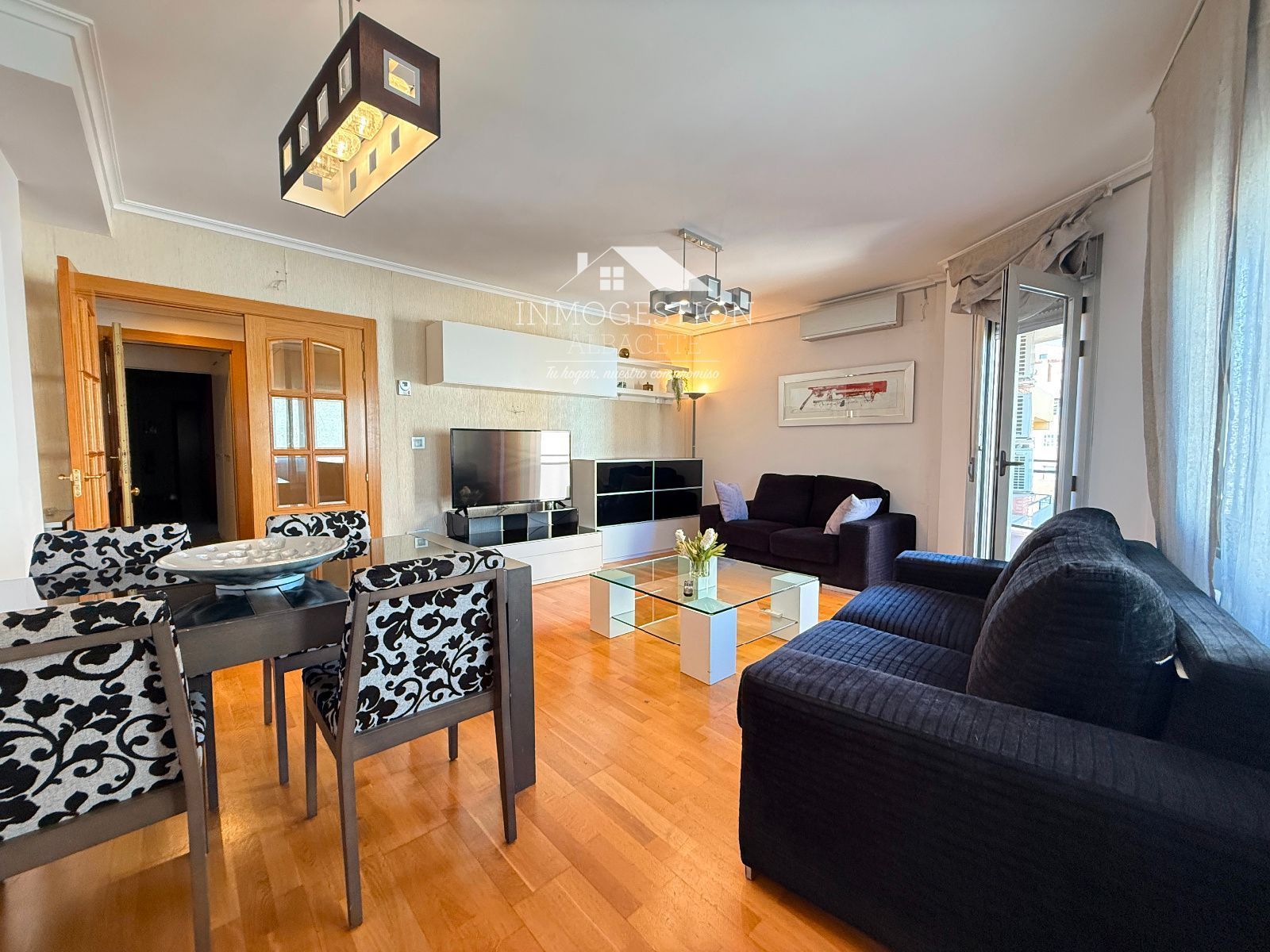 Living room of Flat for sale in  Albacete Capital  with Air Conditioner, Heating and Terrace