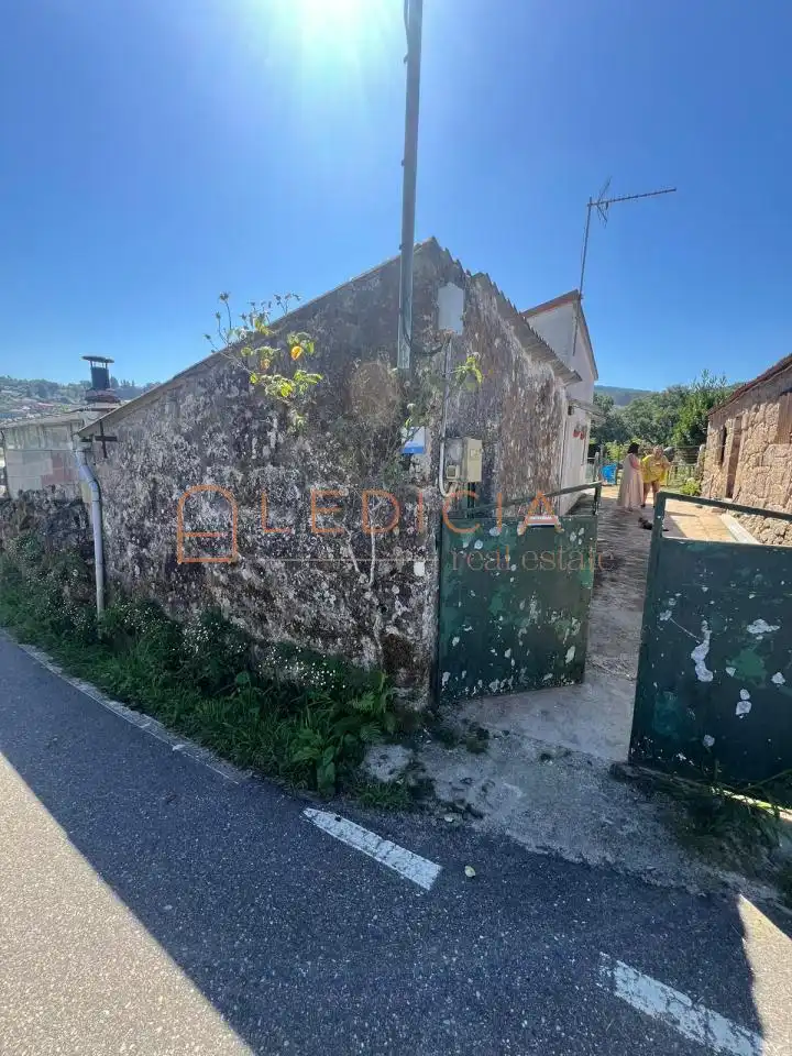 House with garden for sale in Montesiña 7, imagen 6