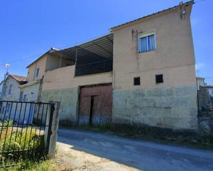 Vista exterior de Casa o xalet en venda en Taboadela amb Terrassa i Balcó