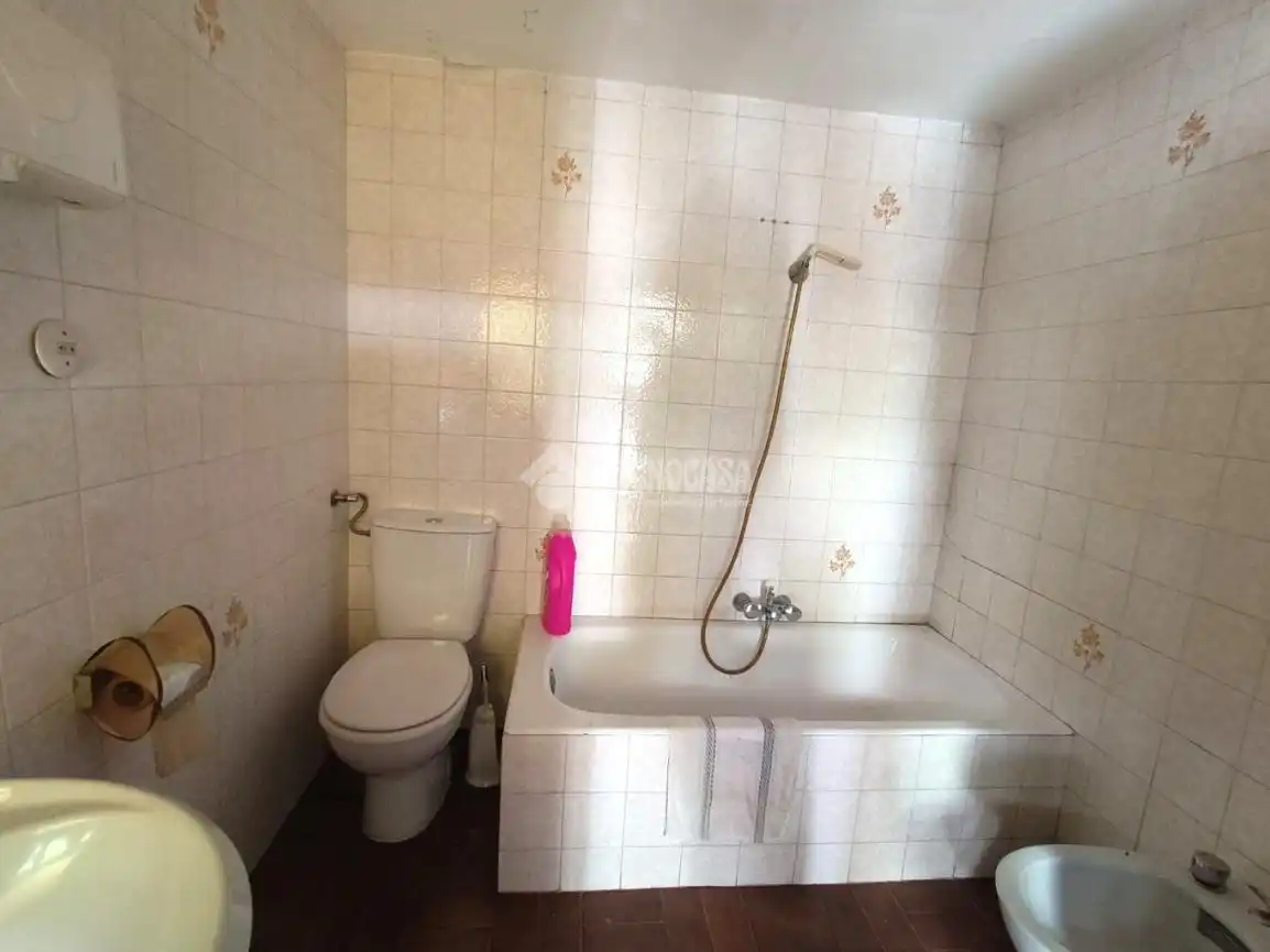 Bathroom of Houses for sale in Serrada