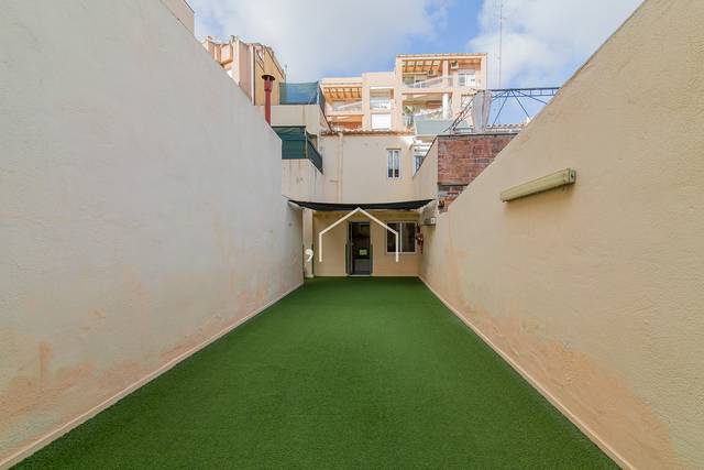 Casa-chalet en Venta en Passatge d'Aloi en Navas