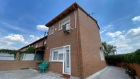 Exterior view of Single-family semi-detached for sale in Torrejón del Rey  with Air Conditioner