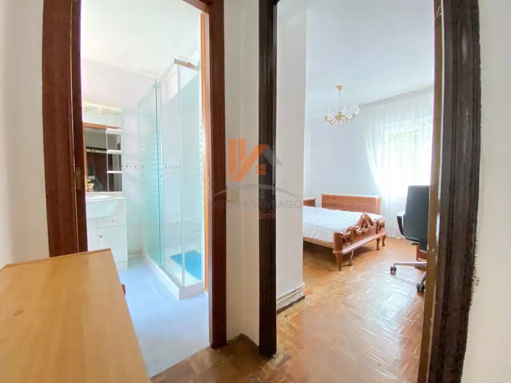 Bedroom of Flat for rent in Santiago de Compostela   with Furnished and Washing machine