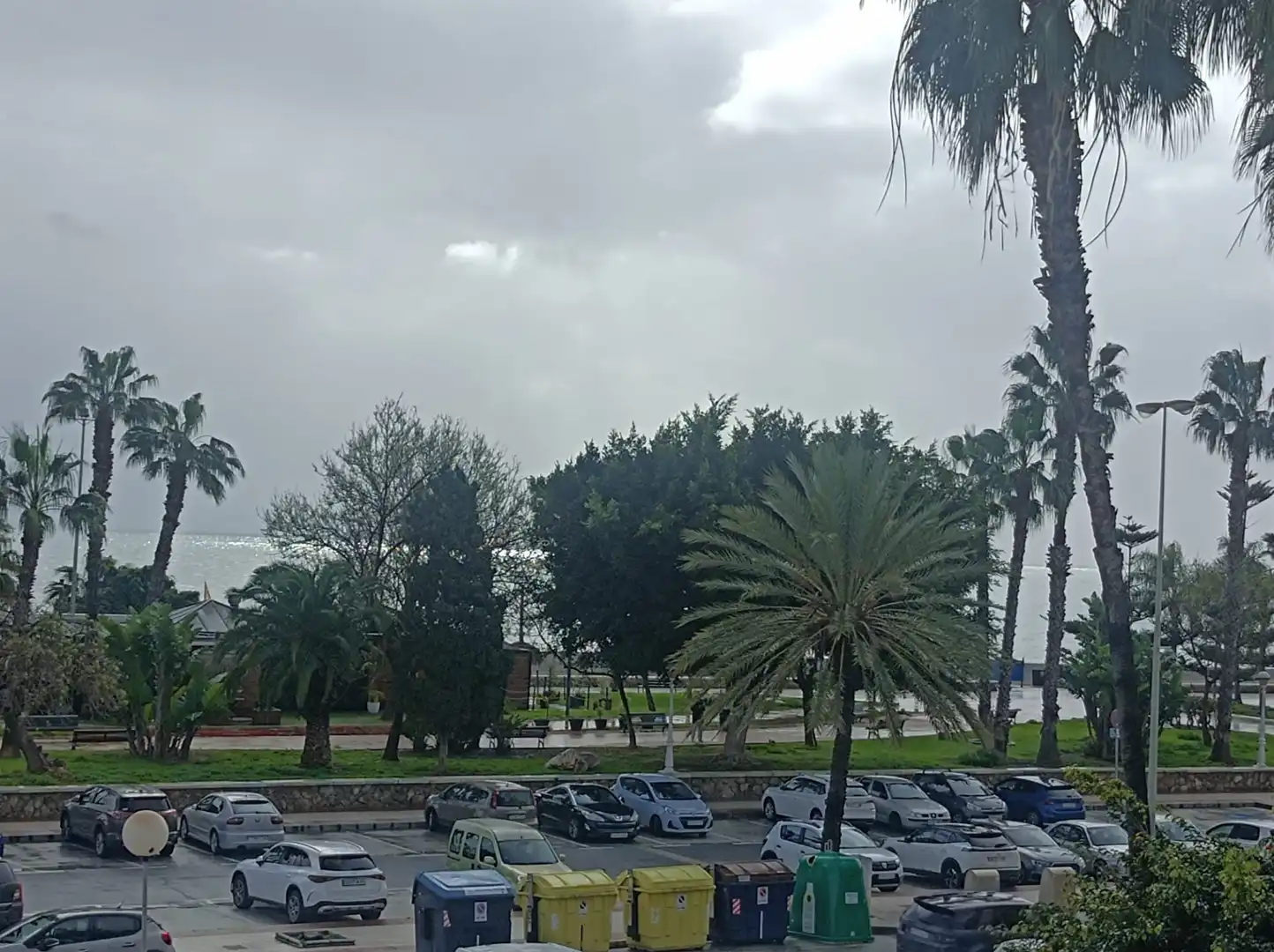 Vista exterior de Casa o chalet en venta en Vélez-Málaga con Aire acondicionado, Terraza y Amueblado