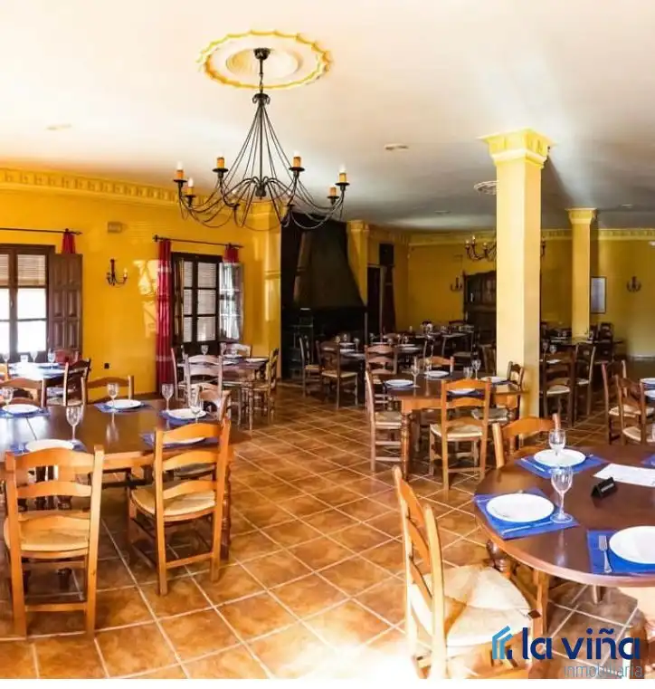 Local comercial en venda a Humilladero, imagen 4