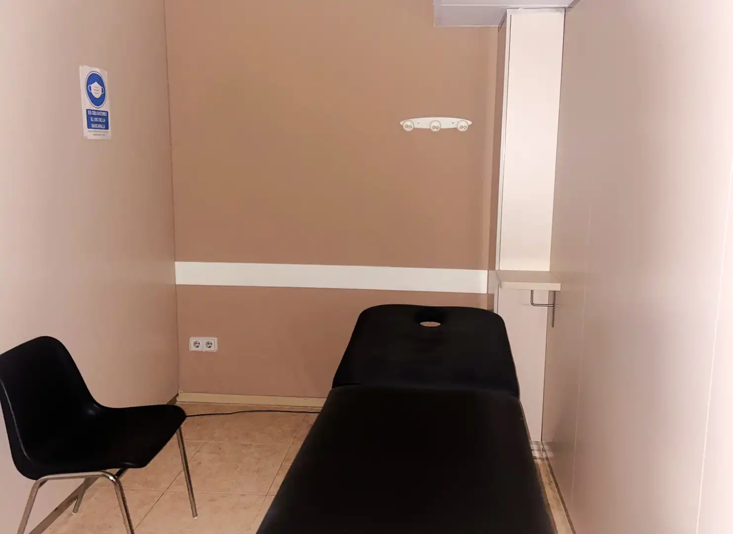 Gewerbefläche zum Verkauf in Carrer de la Sardana, imagen 3