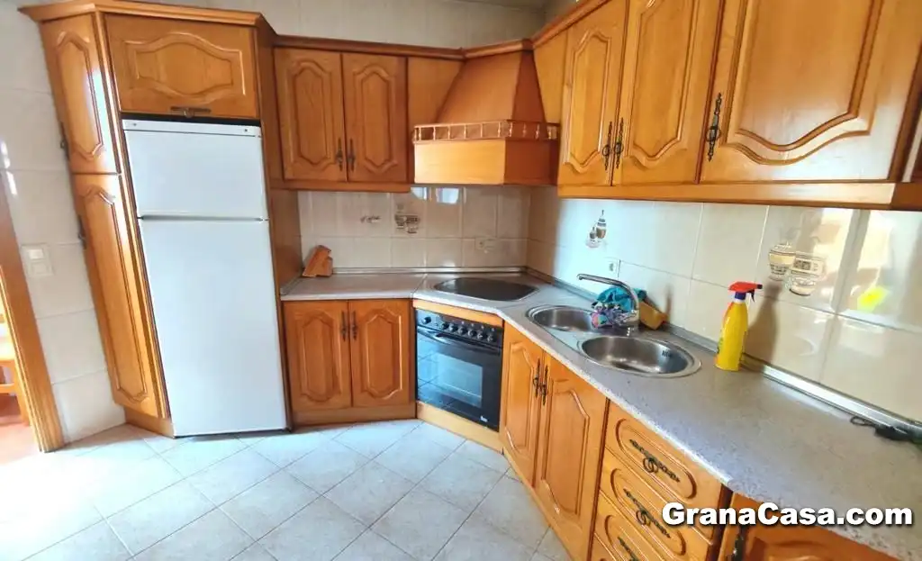 Kitchen of Detached homes for rent in Granada  with Air Conditioner, Heating and Terrace