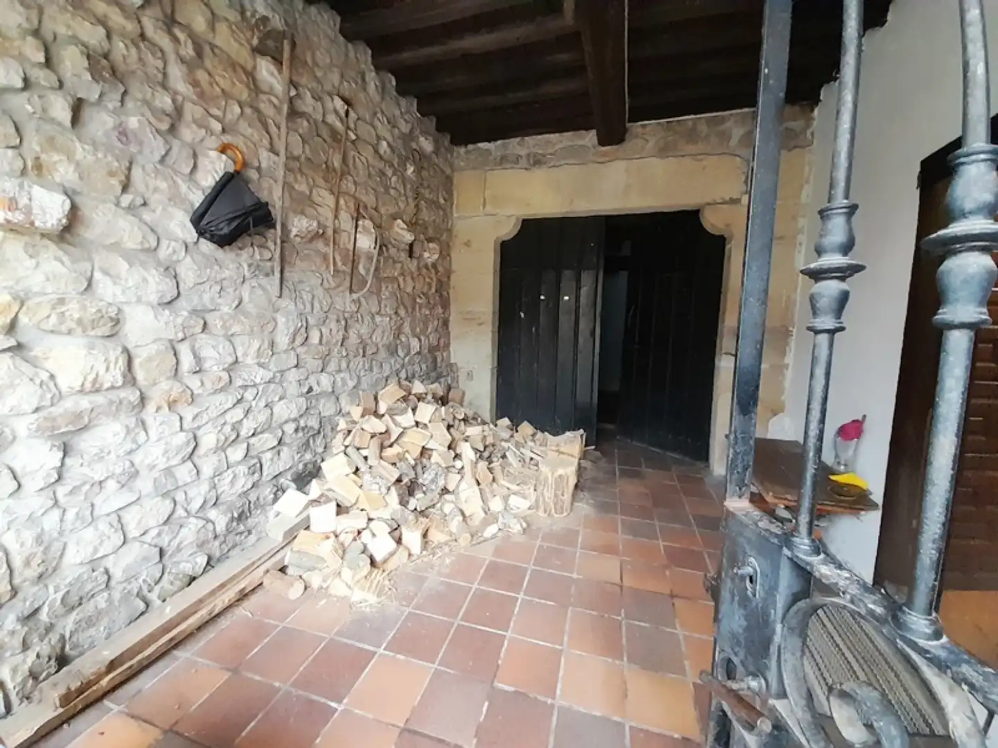 Einfamilien-Reihenhaus zum Verkauf in Ruente mit Heizung, Privatgarten und Balkon