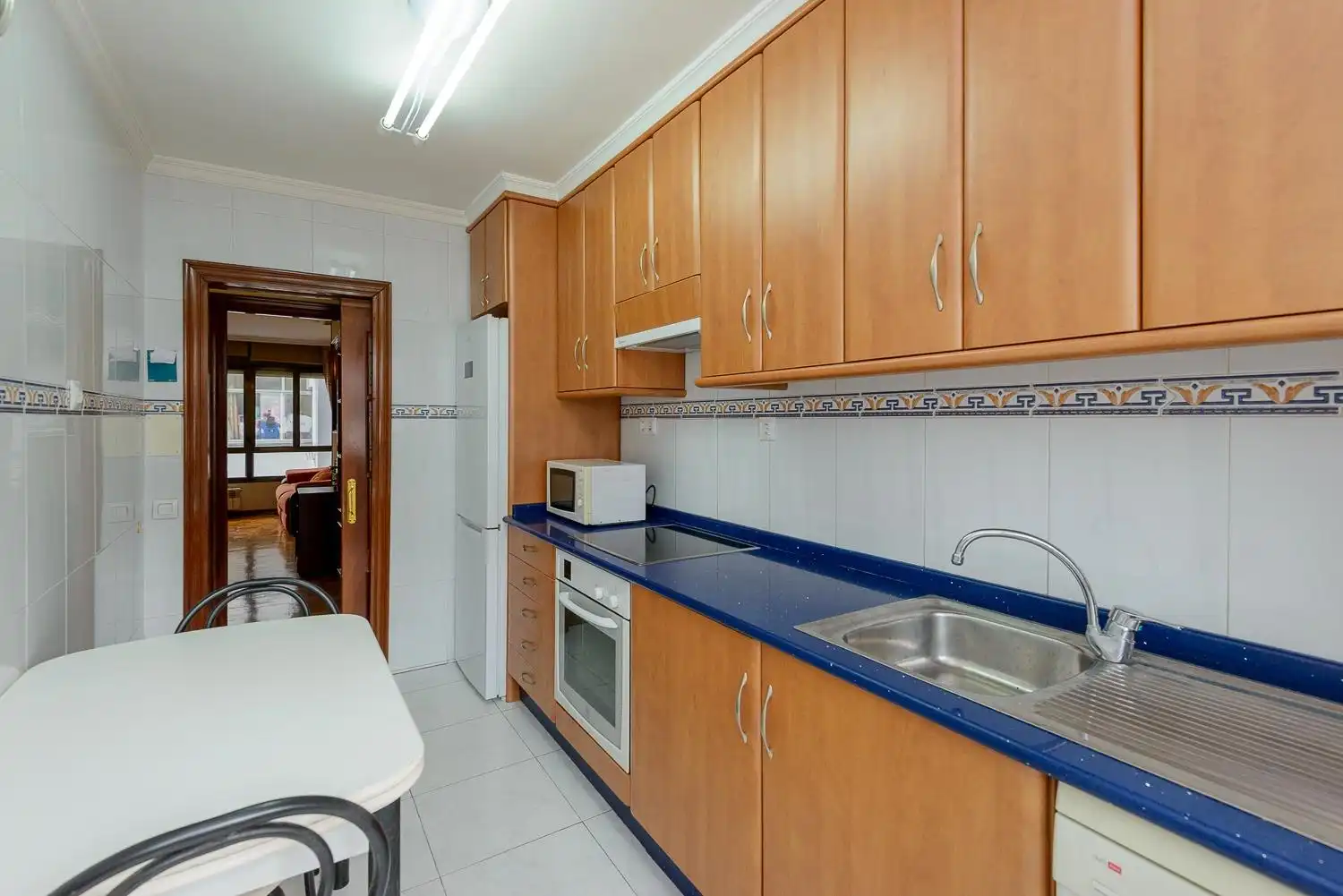 Cocina de Piso en venta en Oviedo  con Calefacción, Amueblado y Balcón