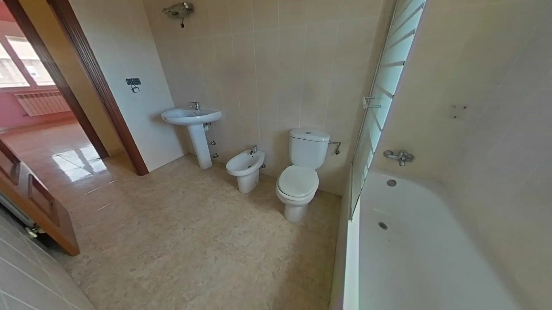 Baño de Piso en venta en Alfaro con Terraza