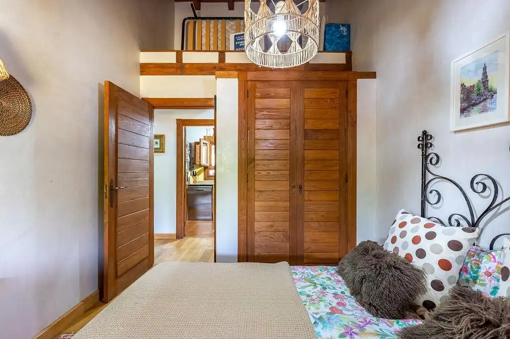 Habitación de Finca rústica en venta en Cuacos de Yuste con Jardín privado, Terraza y Piscina