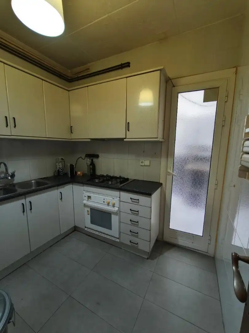 Cocina de Piso en venta en Barcelona con Calefacción, Parquet y Terraza