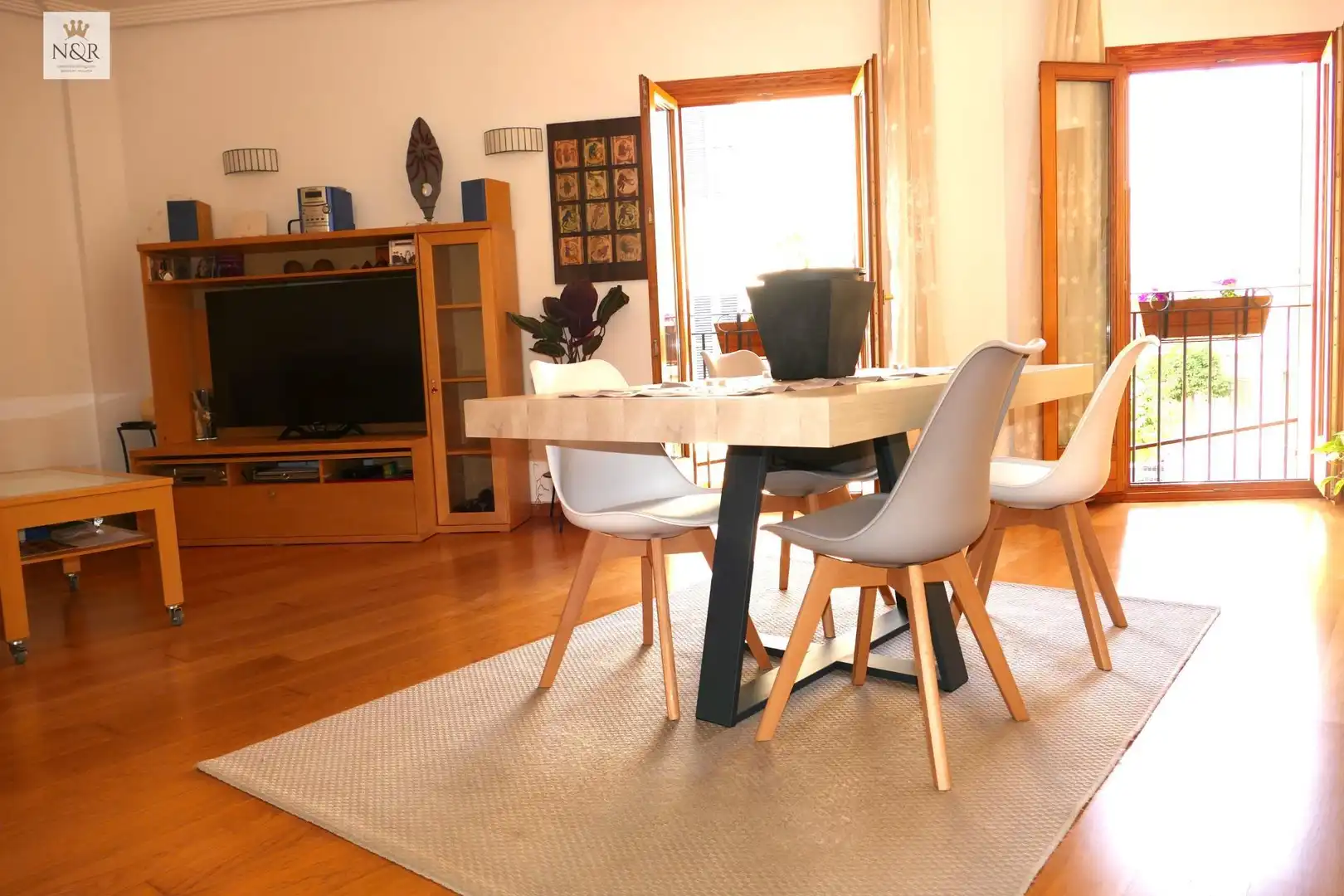 Dining room of Flat for sale in Alaró  with Air Conditioner, Parquet flooring and Furnished