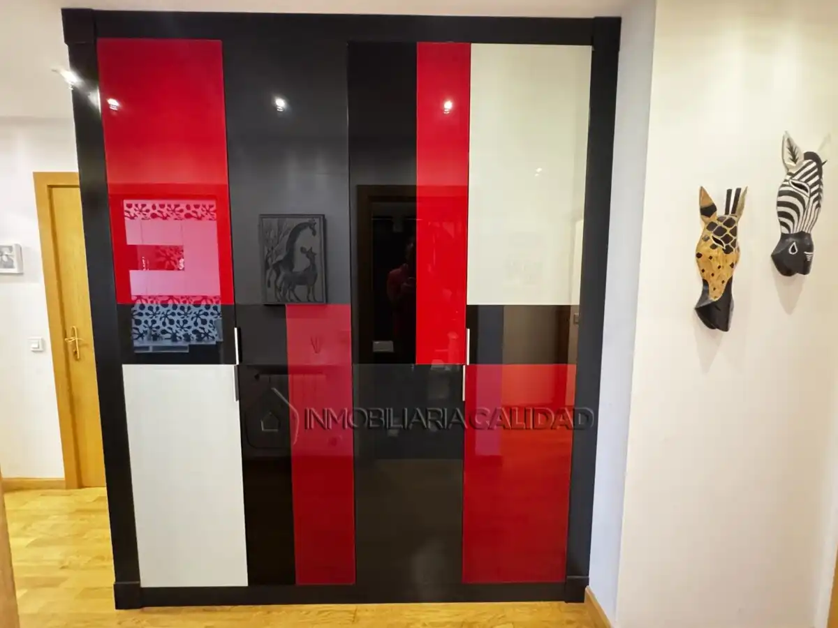 Piso en venta en Burgos con Calefacción, Terraza y Trastero