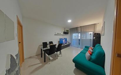 Living room of Flat for sale in Calafell  with Terrace and Balcony