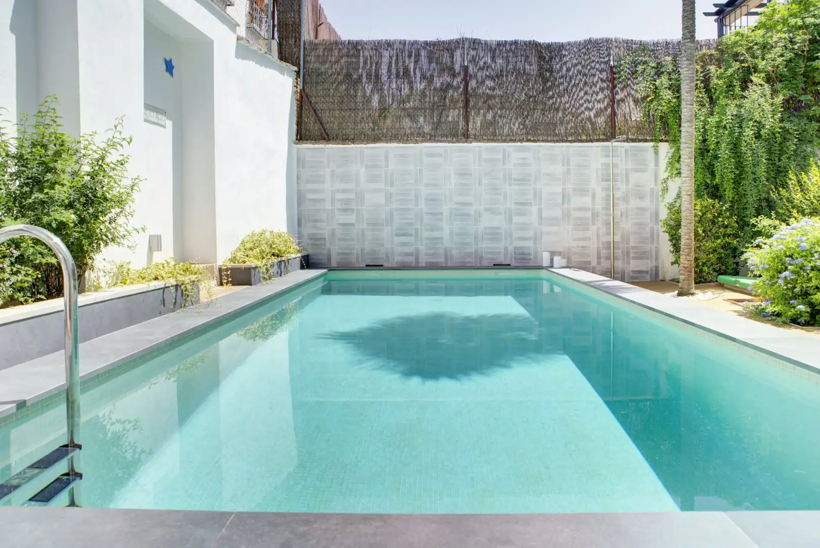 Piscina de Casa o chalet en venta en Granada con Aire acondicionado, Calefacción y Jardín privado