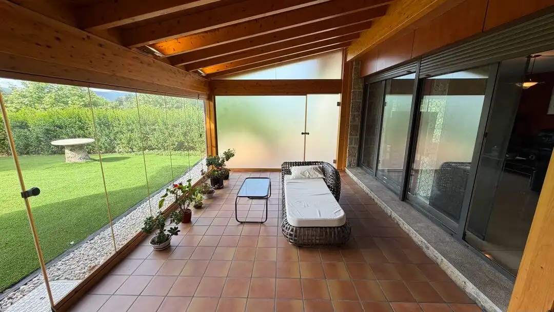 Terrassa de Casa o xalet en venda en Vitoria - Gasteiz amb Calefacció, Jardí privat i Terrassa