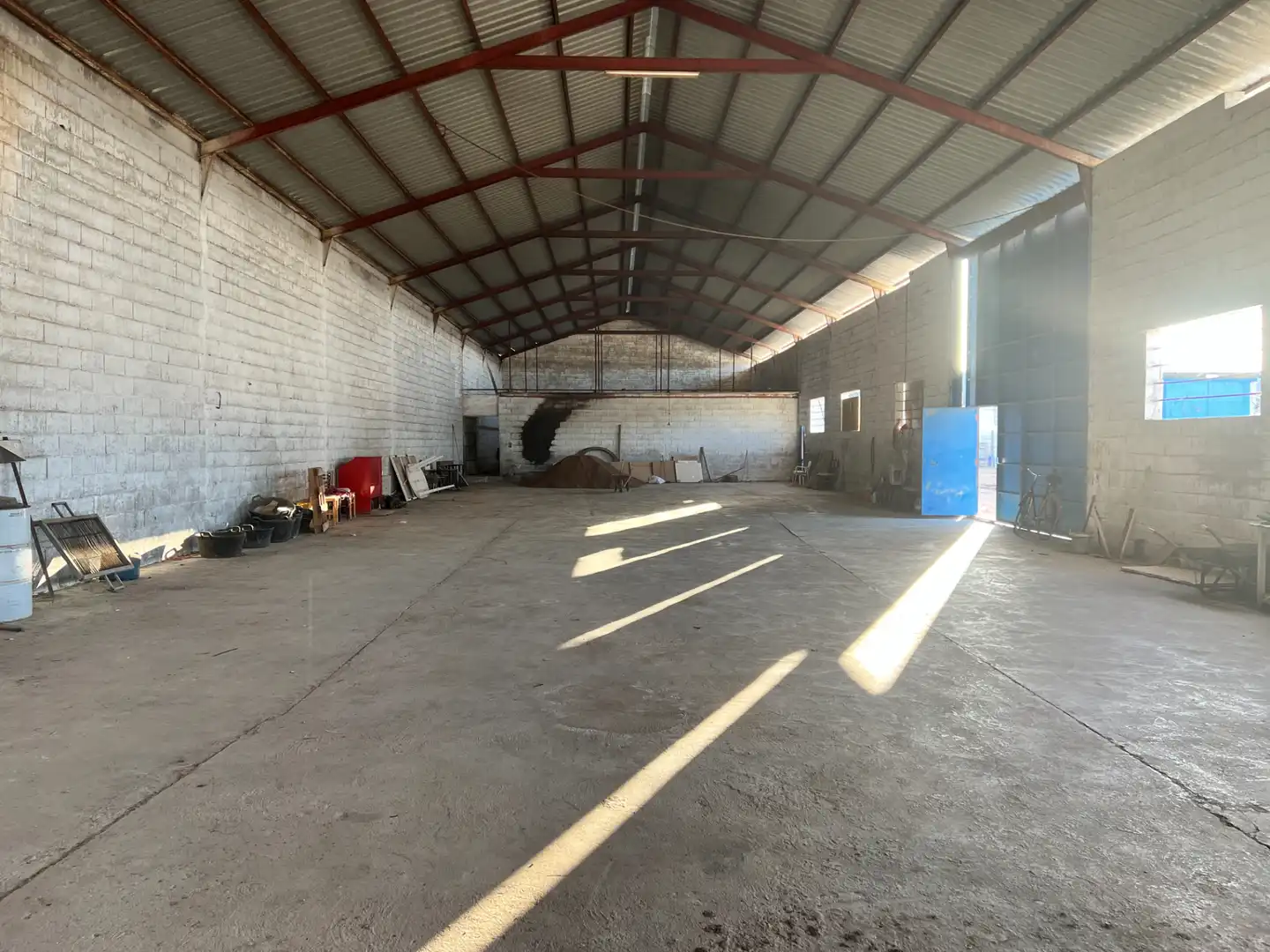 Nau industrial en venda en Herencia
