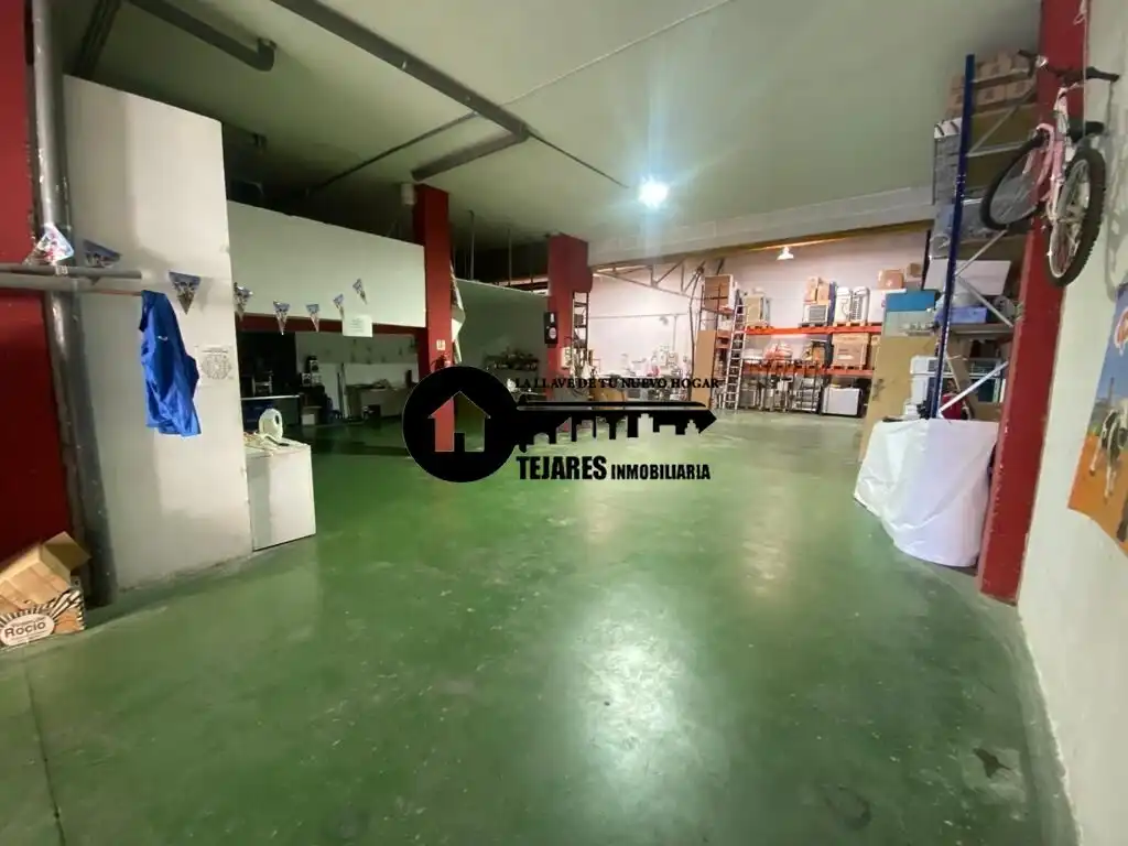 Local comercial en venda a Industria