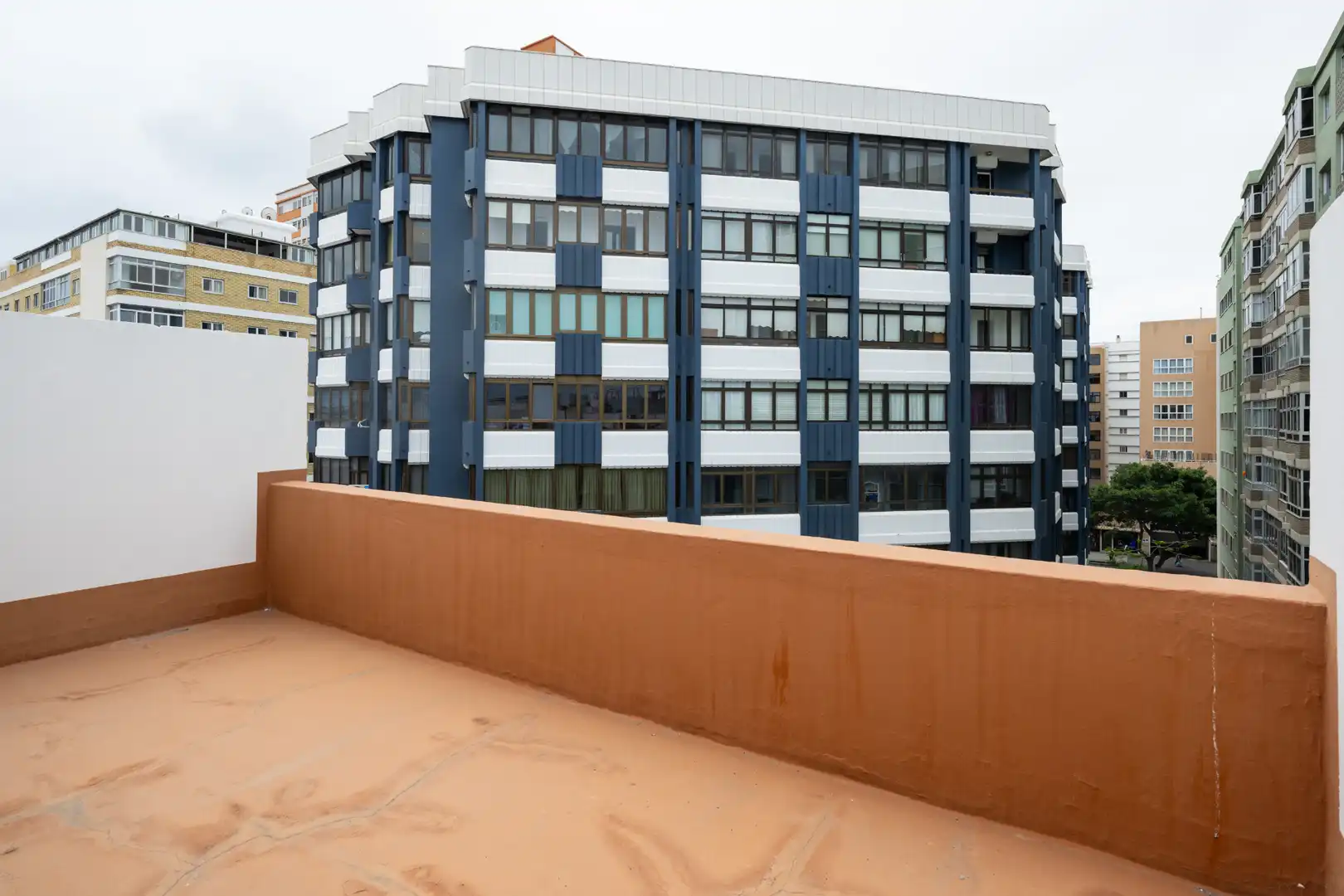 Vista exterior de Piso en venta en Las Palmas de Gran Canaria con Terraza, Trastero y Balcón