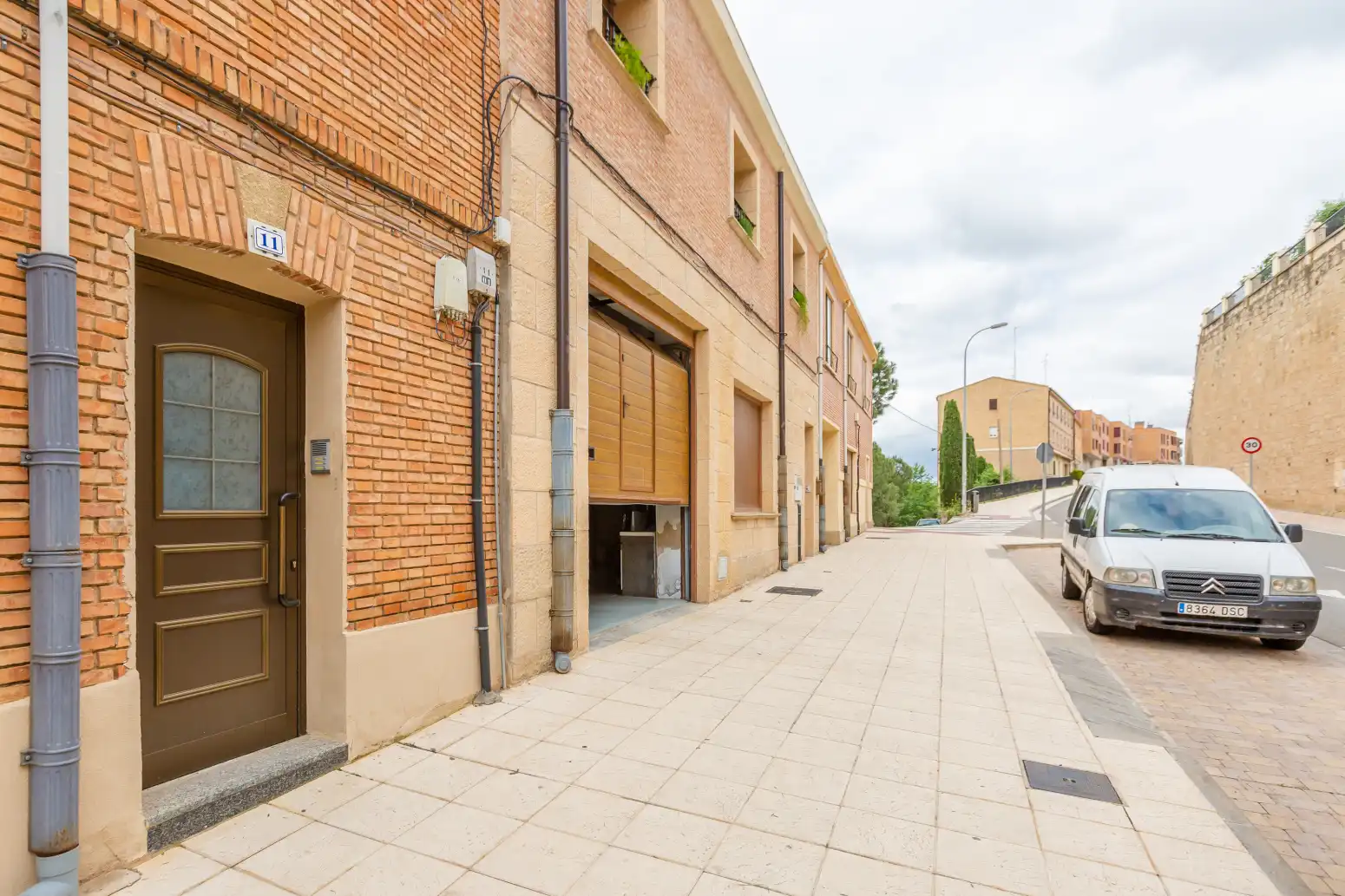Vista exterior de Piso en venta en Viana con Calefacción y Trastero
