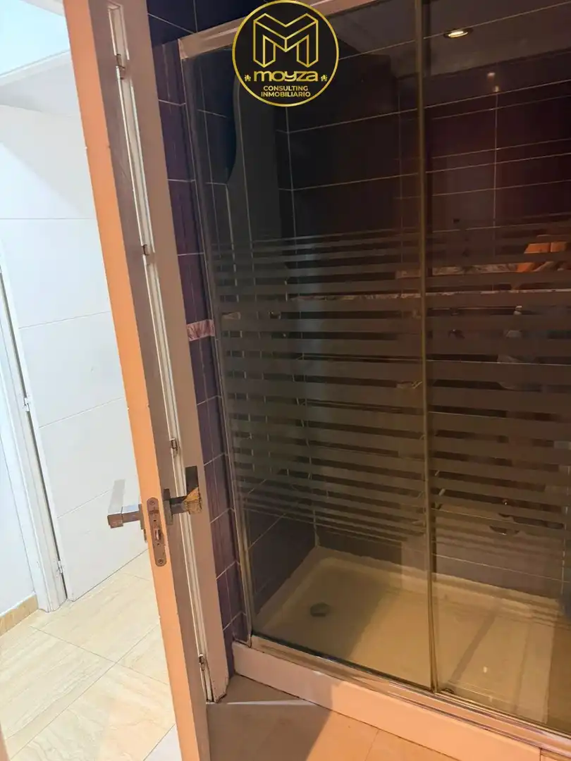 Baño de Piso en venta en Linares con Aire acondicionado y Balcón