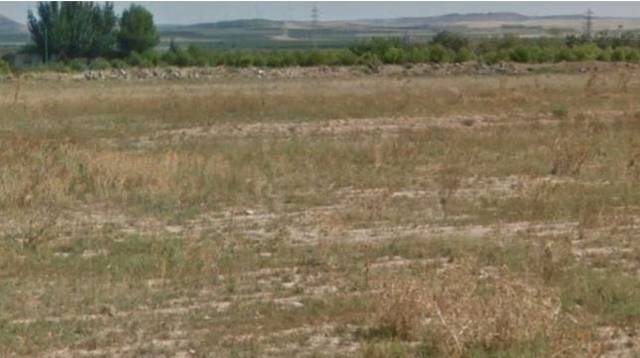 Terreno en Venta en Alfamén