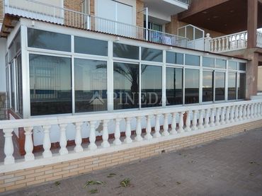 Locale commerciale in affitto a Avenida PESCADORS