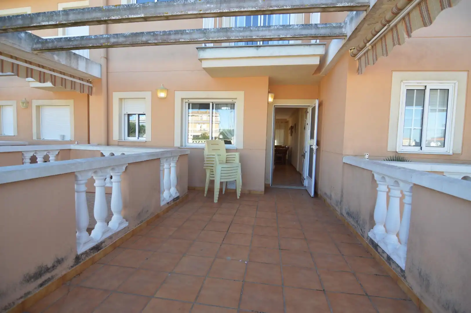 Casa adosada en venta en Cullera con Jardín privado, Terraza y Amueblado