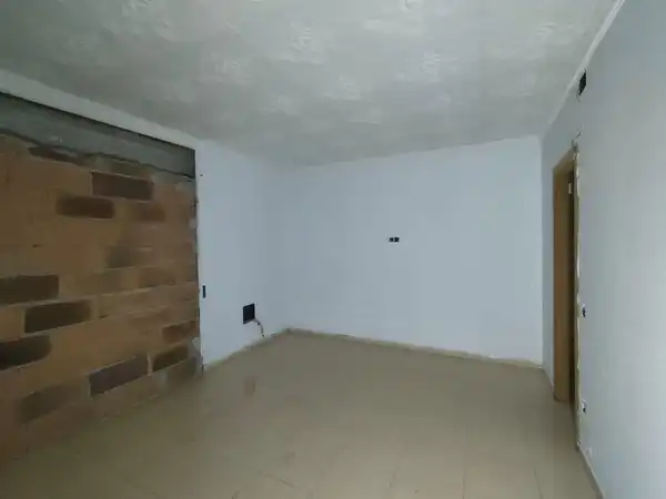 Edificio en venta en Vidreres