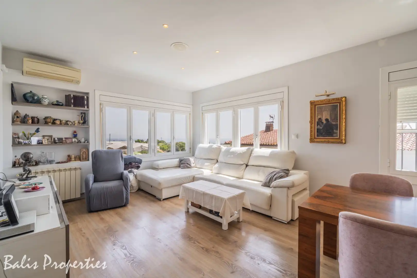 Sala de estar de Casa o chalet en venta en Cabrils con Aire acondicionado, Calefacción y Jardín privado