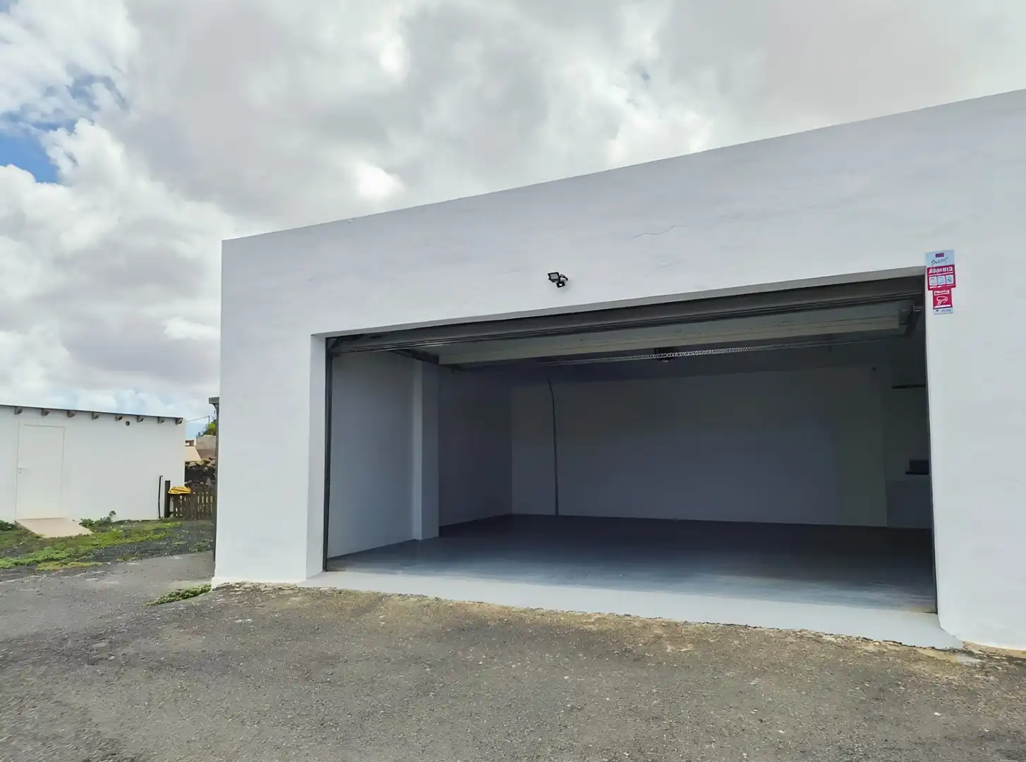 Parking of Houses for sale in La Oliva