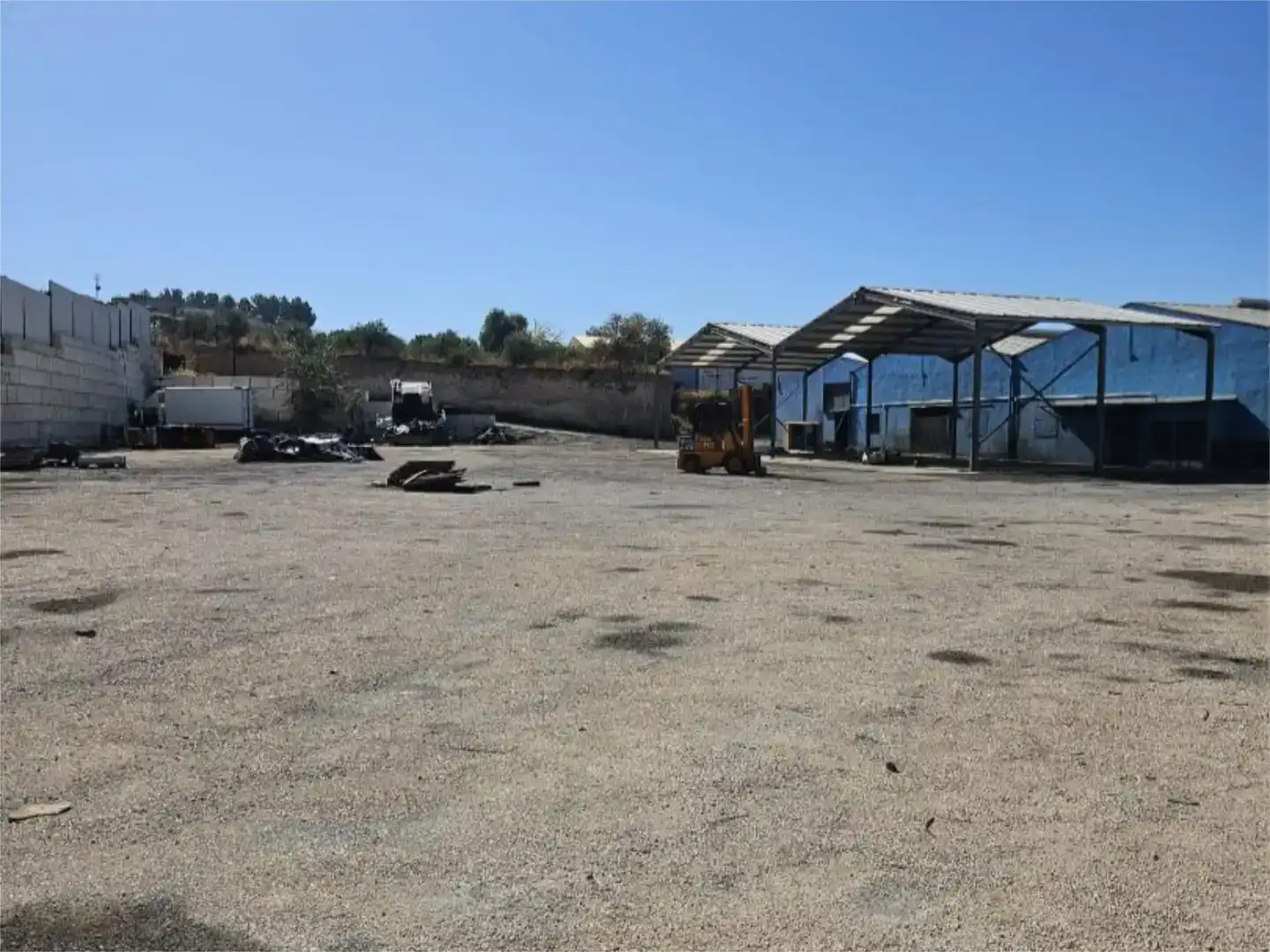 Aparcament de Nau industrial de lloguer en Mengíbar