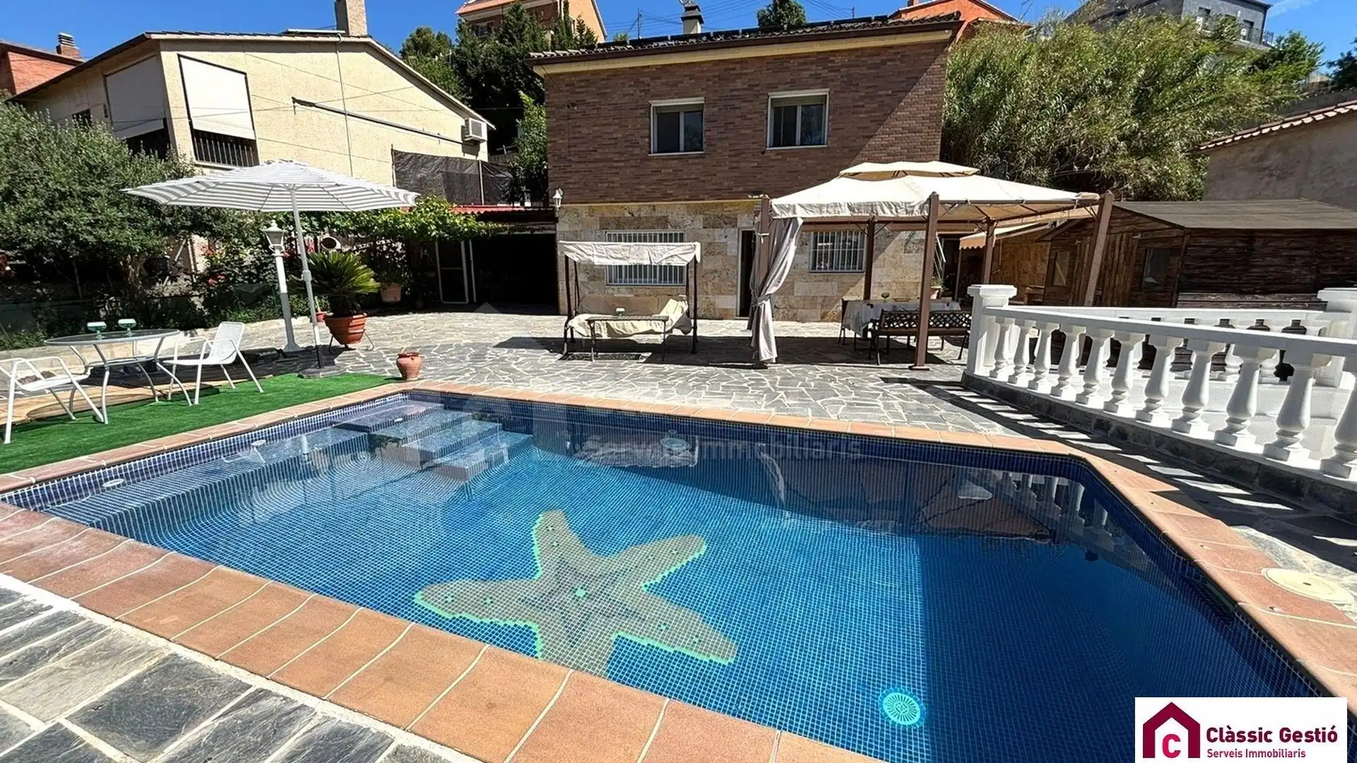 Piscina de Casa o chalet en venta en Terrassa con Calefacción y Trastero