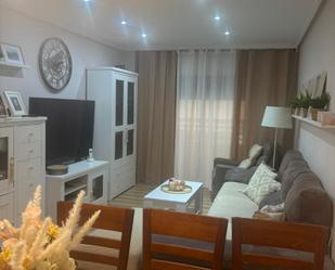 Living room of Apartment for sale in Elda  with Heating, Terrace and Oven
