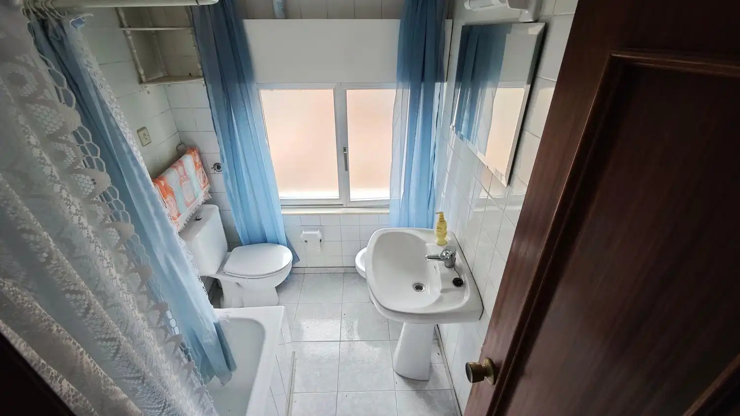 Bathroom of Flat for sale in Aller  with Heating, Private garden and Terrace