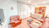 Sala d'estar de Casa o xalet en venda en  Córdoba Capital amb Aire condicionat, Calefacció i Terrassa