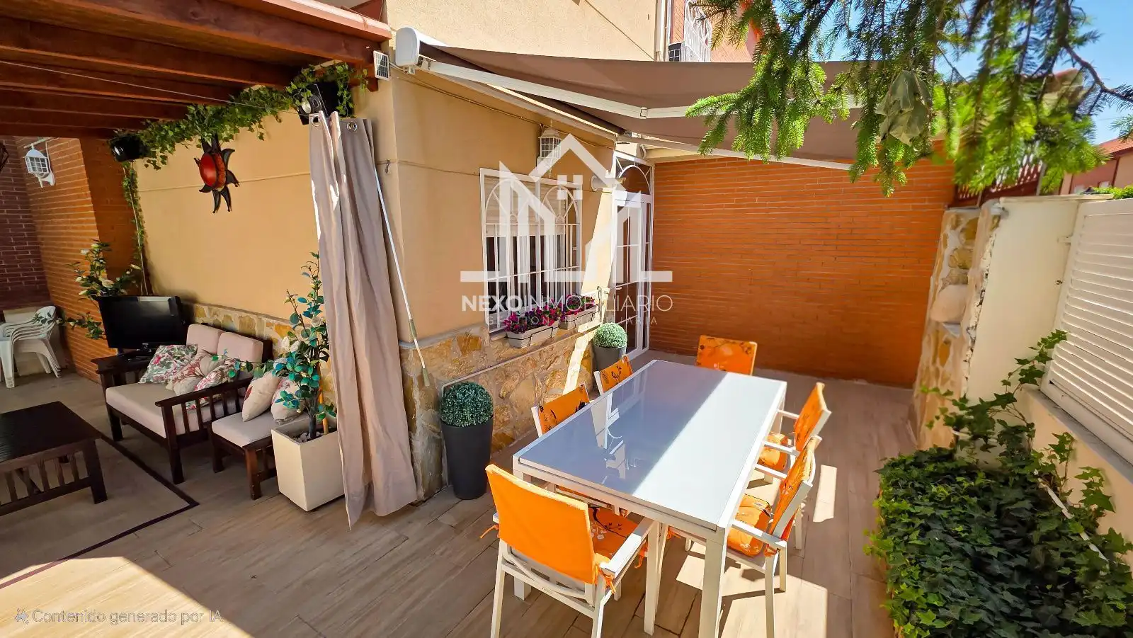 Casa aparellada amb piscina en venda a Gladiolos, imagen 51