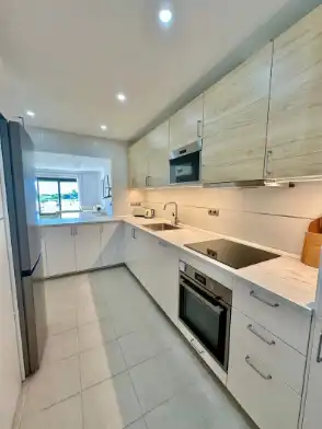 Kitchen of Flat for sale in Selwo