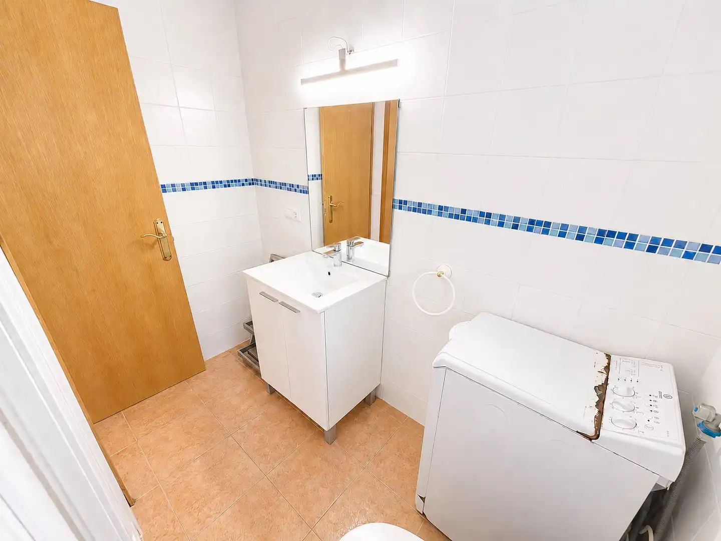 Baño de Apartamento en venta en Santa Susanna con Terraza, Horno y Piscina comunitaria