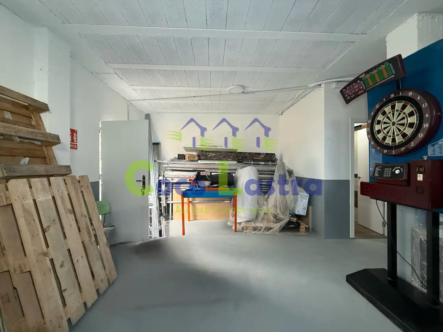 Commercial properties for sale in Moriscos  with Home automation