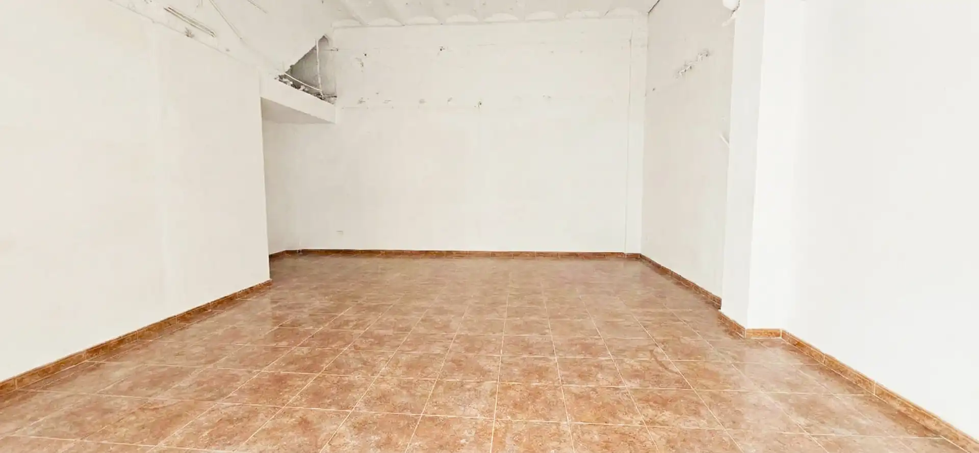 Local comercial en venta en Calle Tierno Galván 8, imagen 11