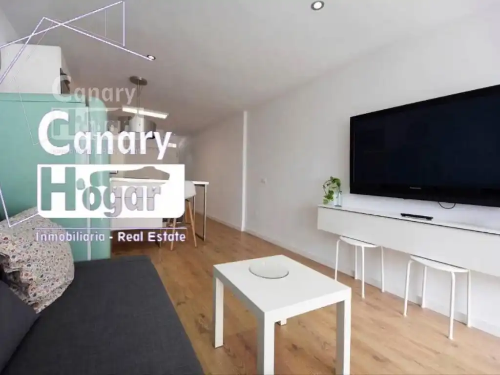 Sala de estar de Estudio en venta en Adeje con Aire acondicionado, Calefacción y Piscina comunitaria