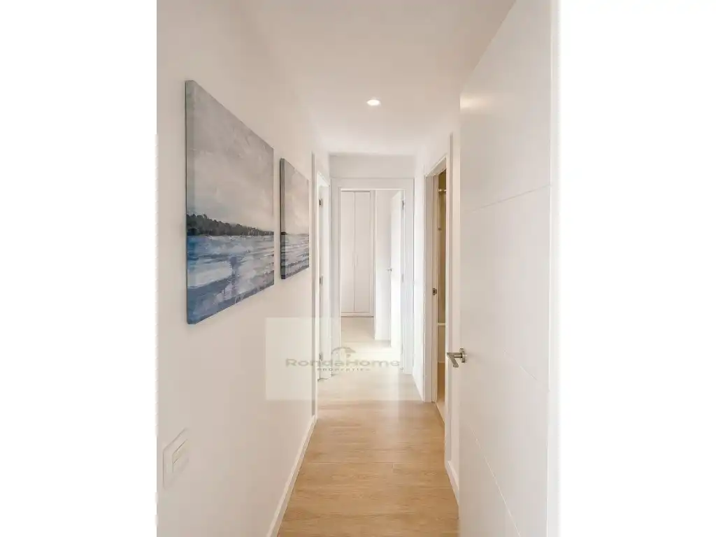 Piso de alquiler en Calle Miguel Delibes-Nva Andalu, Rodeo Alto - Guadaiza - La Campana