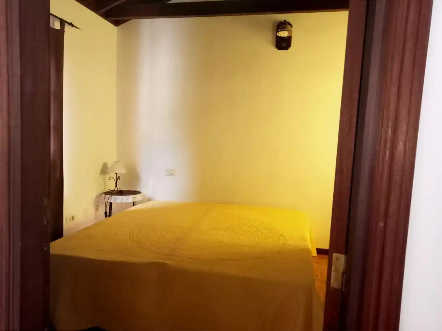 Habitación de Piso de alquiler en Vallehermoso con Amueblado