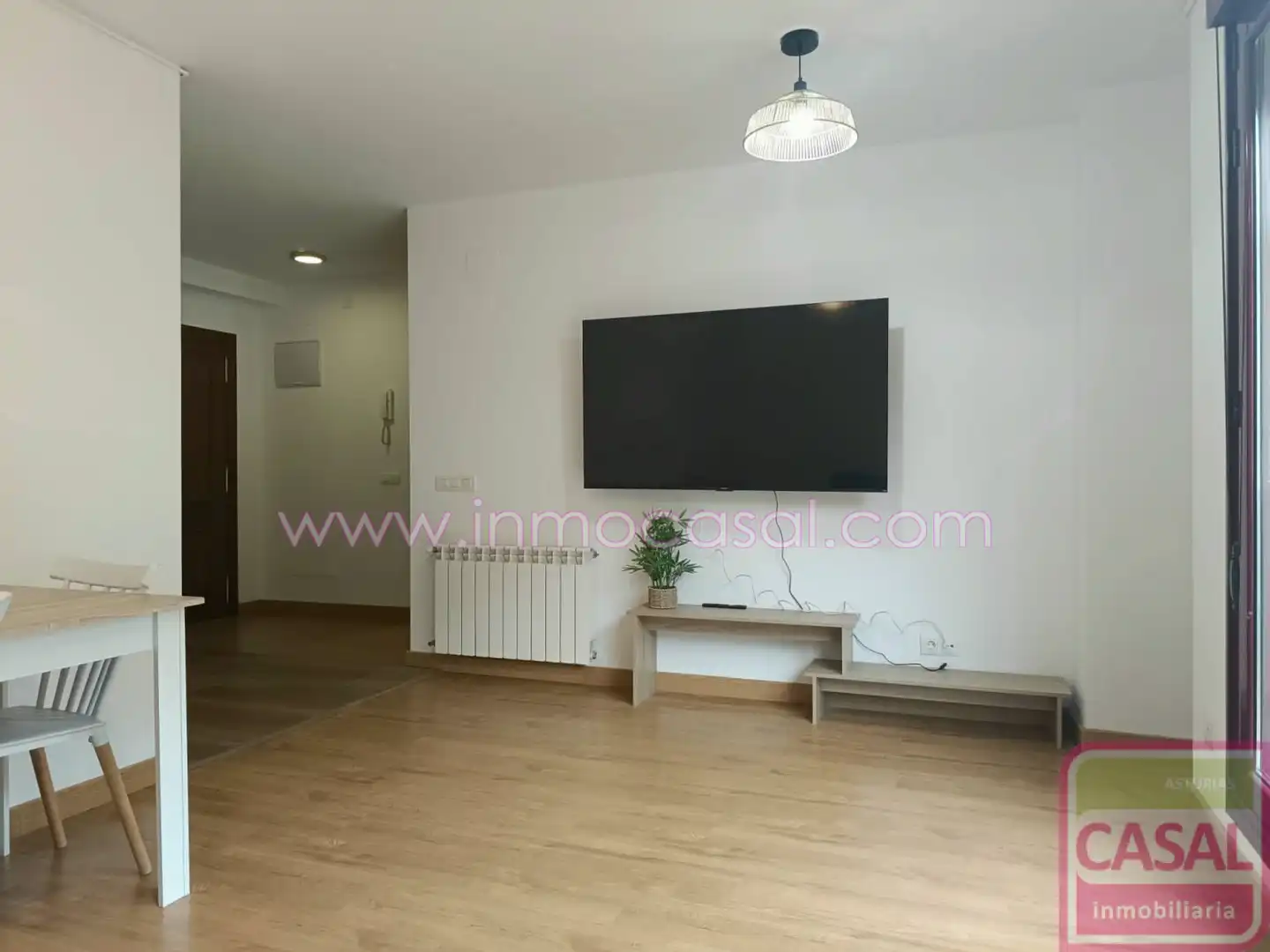 Wohnzimmer von Wohnung zur Miete in Aller mit Heizung, Abstellraum und Möbliert