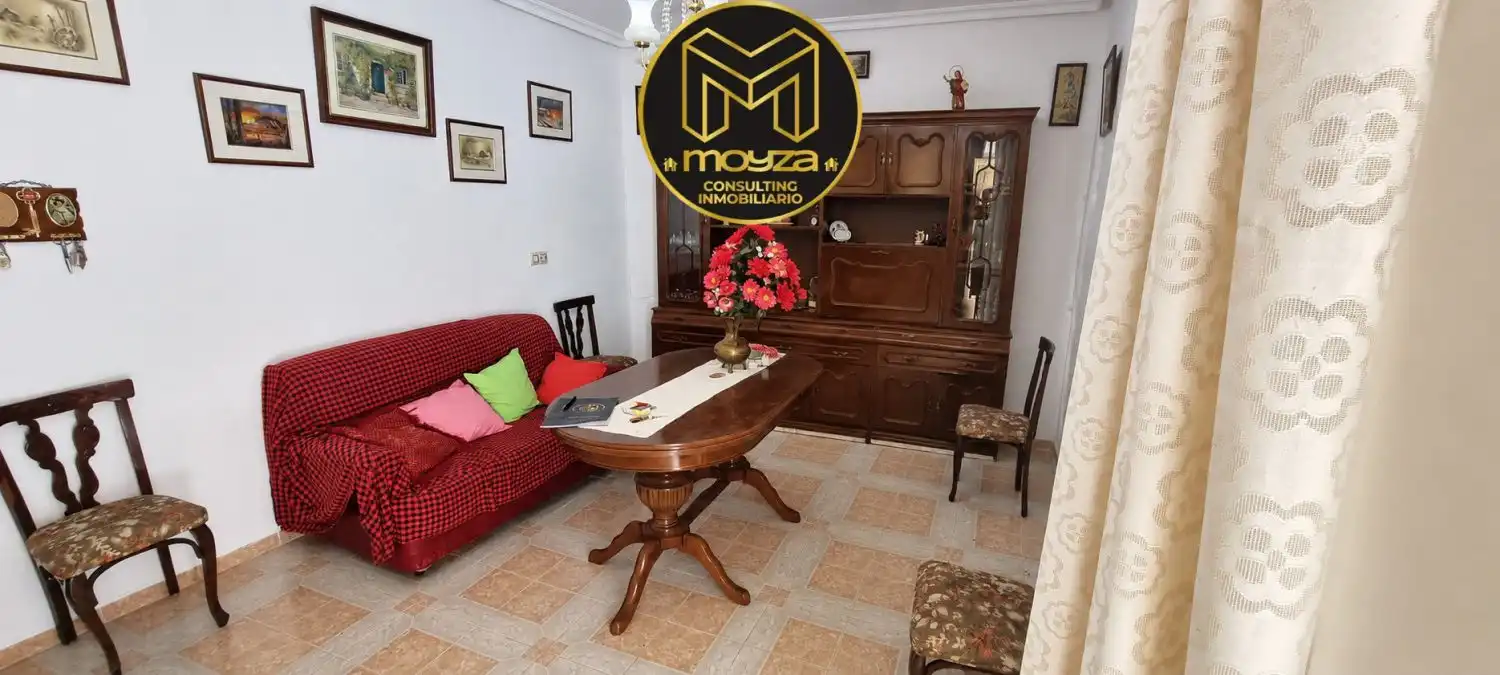Sala de estar de Casa o chalet en venta en Valenzuela con Trastero